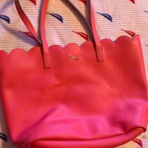 Hot pink purse 👜
